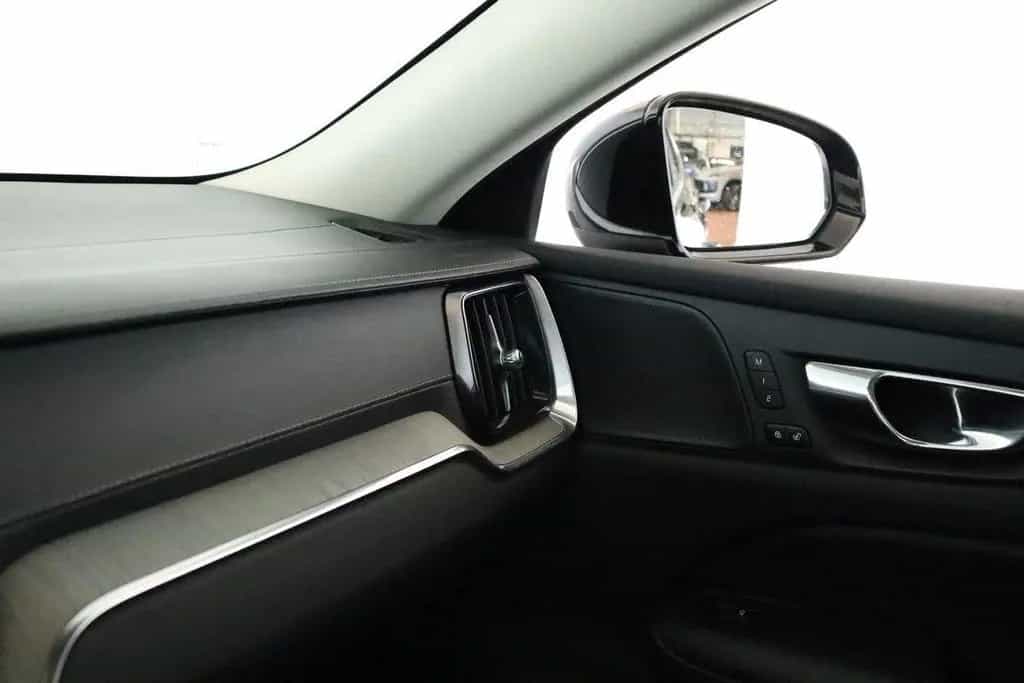 Volvo S60 B4 Inscription LED Pano Navi HK ACC STHZ 360 02/2022-photo-19