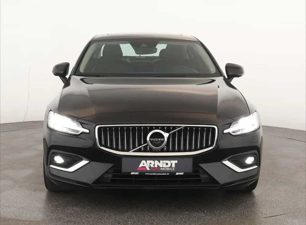 Volvo S60 B4 Inscription LED Pano Navi HK ACC STHZ 360 02/2022-photo-2
