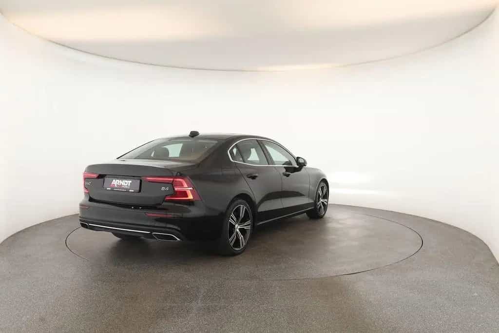 Volvo S60 B4 Inscription LED Pano Navi HK ACC STHZ 360 02/2022-photo-23