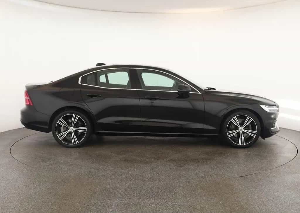 Volvo S60 B4 Inscription LED Pano Navi HK ACC STHZ 360 02/2022-photo-3
