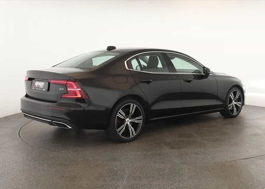 Volvo S60 B4 Inscription LED Pano Navi HK ACC STHZ 360 02/2022-photo-4