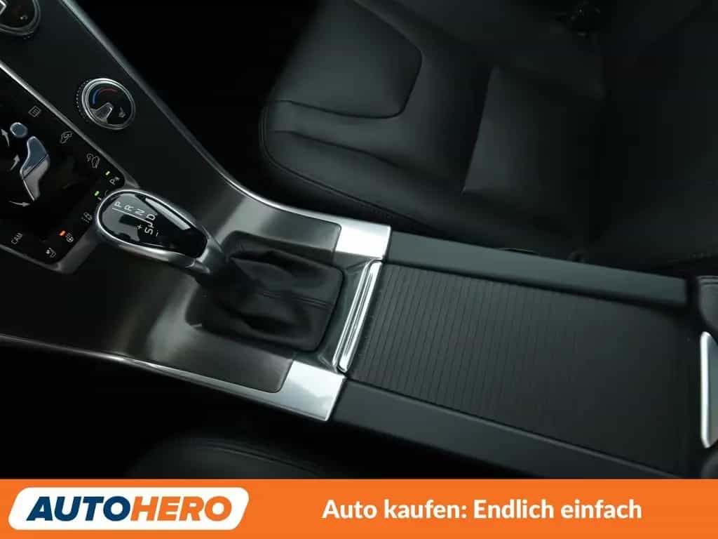 Volvo XC60 3.0 T6 Summum AWD Aut.*NAVI*ACC*CAM*PDC*SHZ 03/2015-photo-24