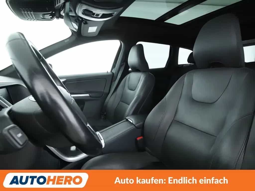Volvo XC60 3.0 T6 Summum AWD Aut.*NAVI*ACC*CAM*PDC*SHZ 03/2015-photo-9