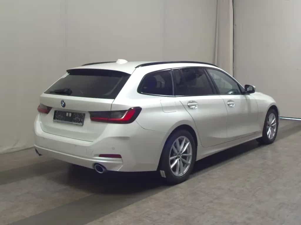 BMW 320 dA Touring T-Leder Navi LED PDC SHZ 04/2023-photo-3