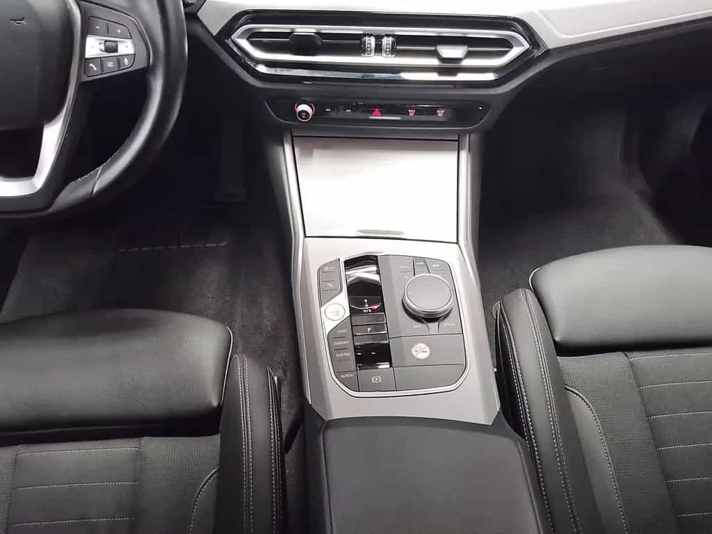 BMW 320 dA Touring T-Leder Navi LED PDC SHZ 04/2023-photo-5