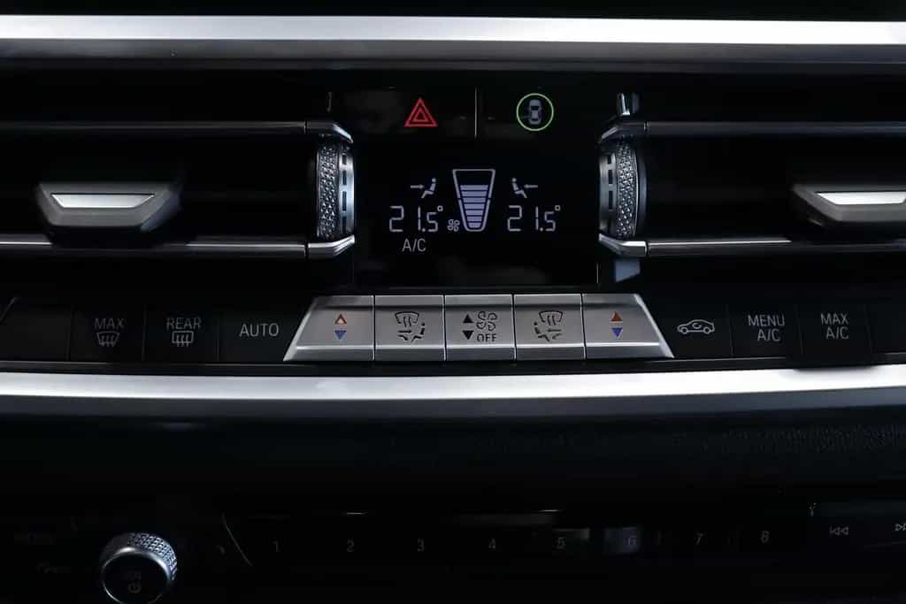 BMW 320 d Touring Sport Line *BMW LIFE COCKPIT PROF.* 03/2022-photo-16