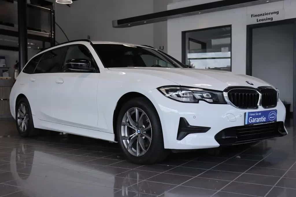 BMW 320 d Touring Sport Line *BMW LIFE COCKPIT PROF.* 03/2022-photo-3