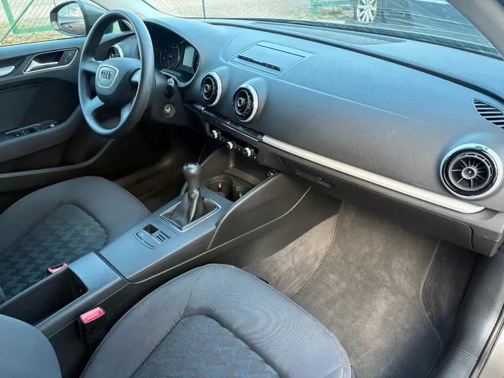 Audi A3 Limousine attraction **KLIMAAUT.**SITZHZG.** 02/2015-photo-11
