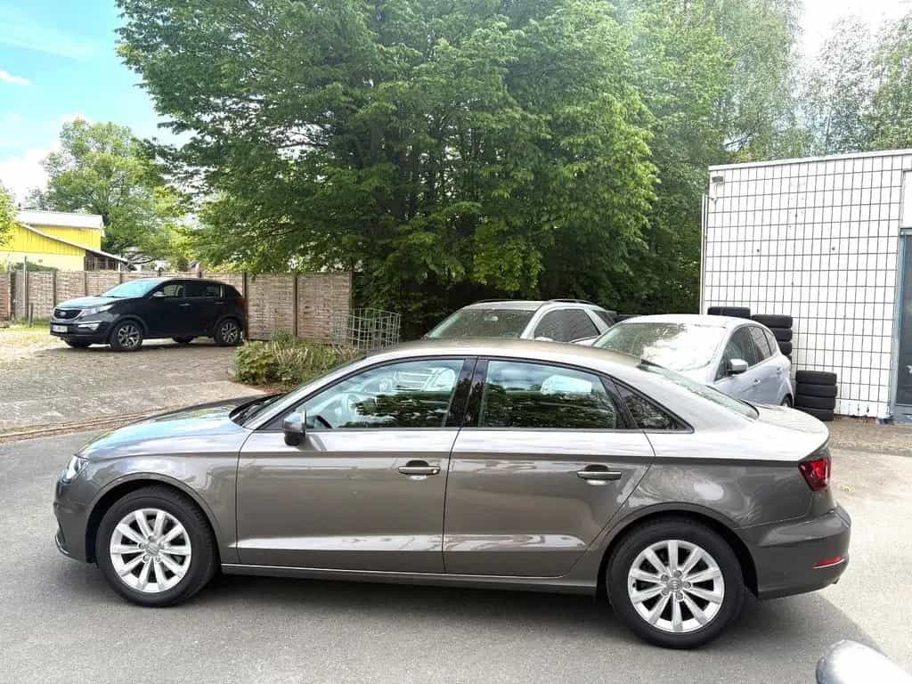 Audi A3 Limousine attraction **KLIMAAUT.**SITZHZG.** 02/2015-photo-5