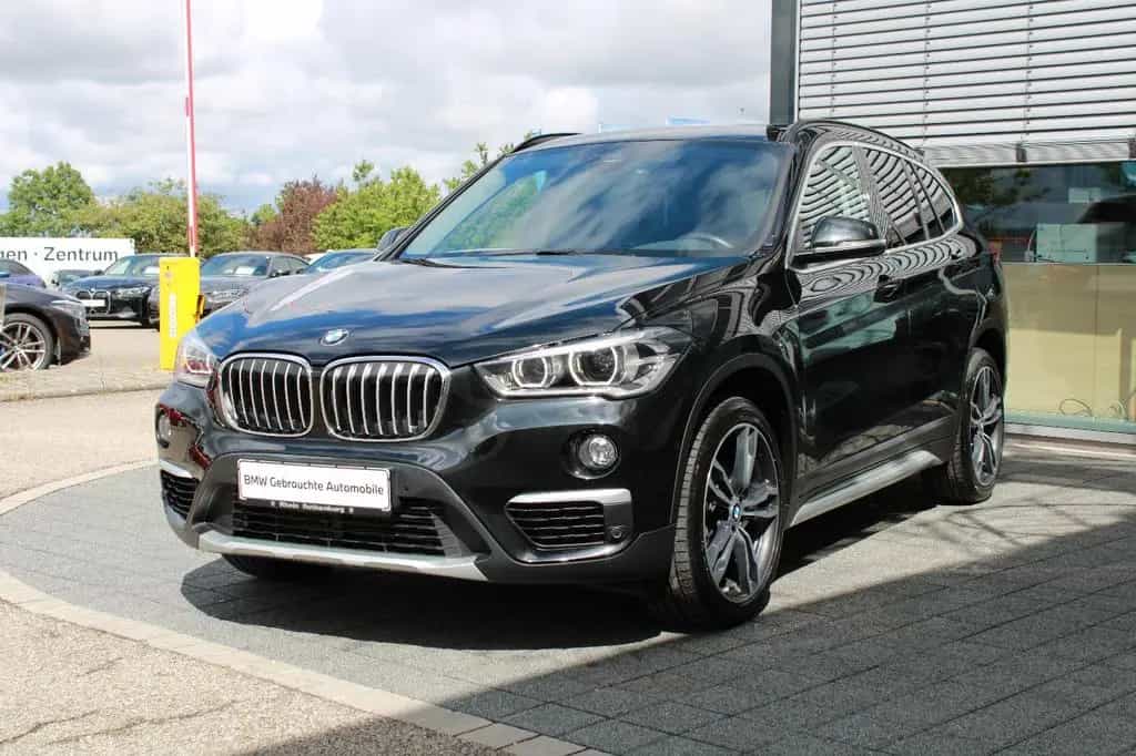 BMW X1 sDrive18d xLine HUD LED HIFI AHK PANO NAVI 06/2019-photo-14