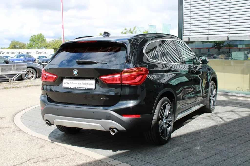 BMW X1 sDrive18d xLine HUD LED HIFI AHK PANO NAVI 06/2019-photo-17