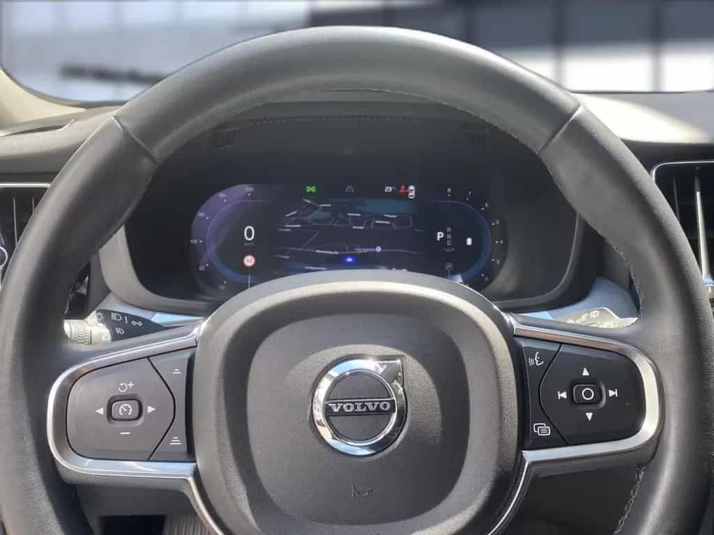Volvo XC60 XC 60 Momentum Pro 2WD Bluetooth Navi LED Klima 05/2022-photo-13