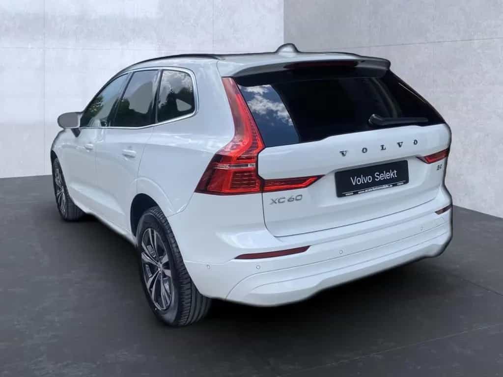 Volvo XC60 XC 60 Momentum Pro 2WD Bluetooth Navi LED Klima 05/2022-photo-2