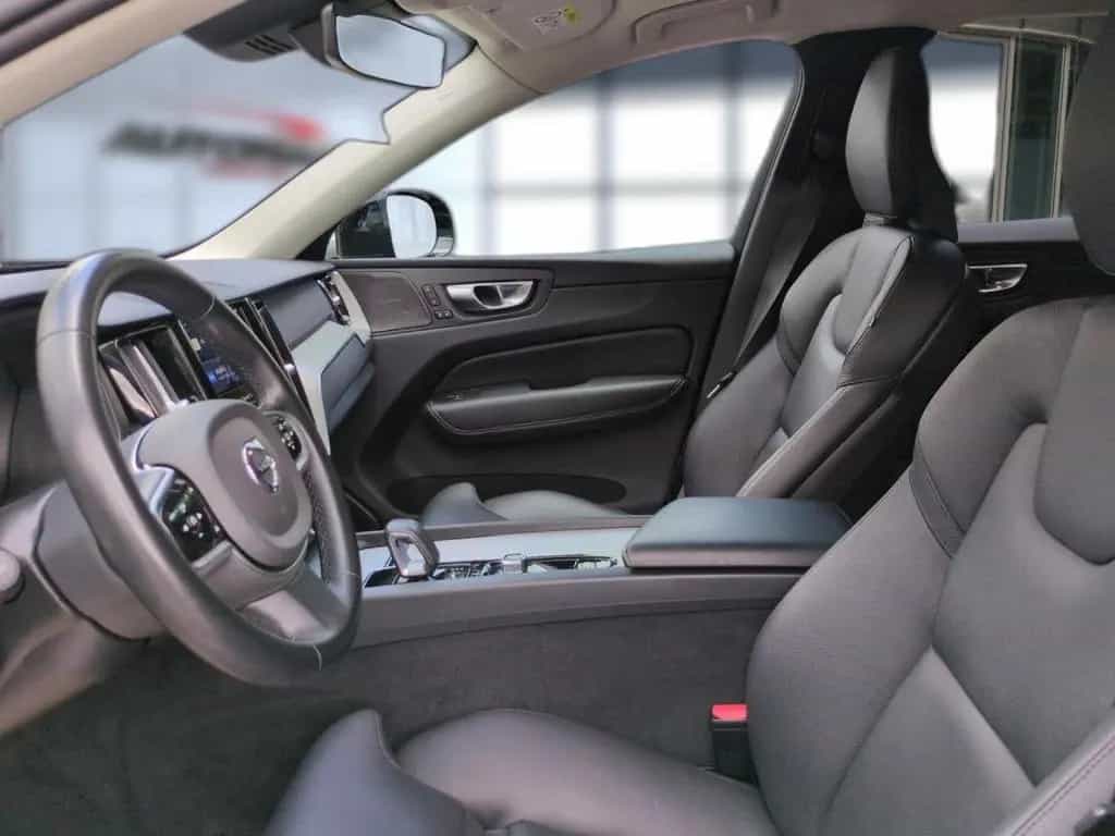 Volvo XC60 XC 60 Plus Dark AWD 03/2023-photo-12