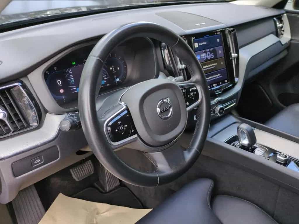 Volvo XC60 XC 60 Plus Dark AWD 03/2023-photo-13