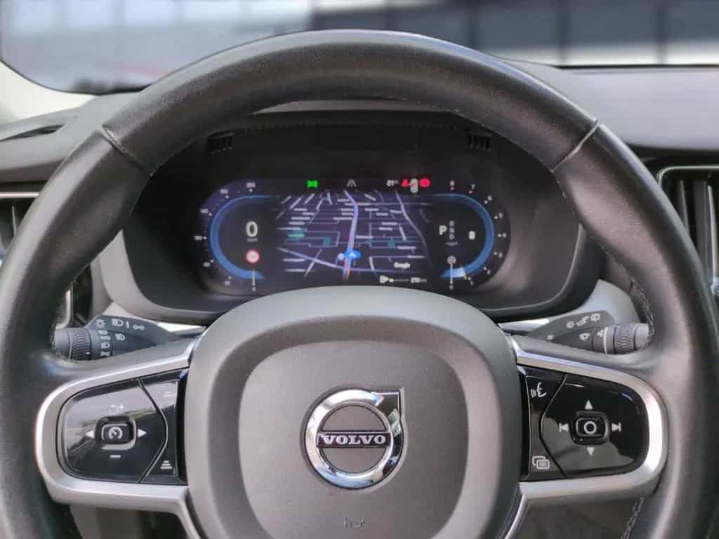 Volvo XC60 XC 60 Plus Dark AWD 03/2023-photo-14