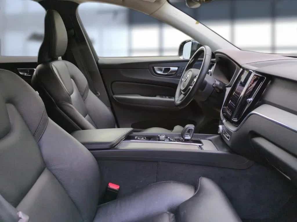 Volvo XC60 XC 60 Plus Dark AWD 03/2023-photo-21