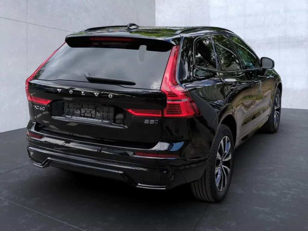 Volvo XC60 XC 60 Plus Dark AWD 03/2023-photo-6