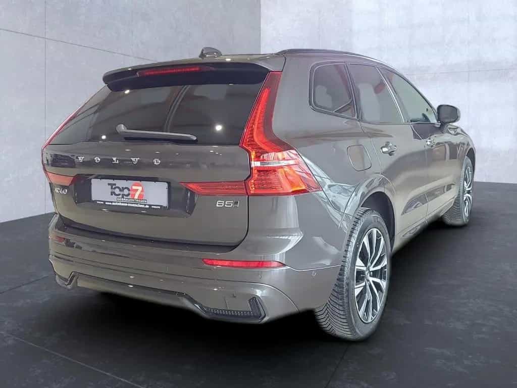 Volvo XC60 XC 60 Plus Dark AWD 02/2025-photo-6