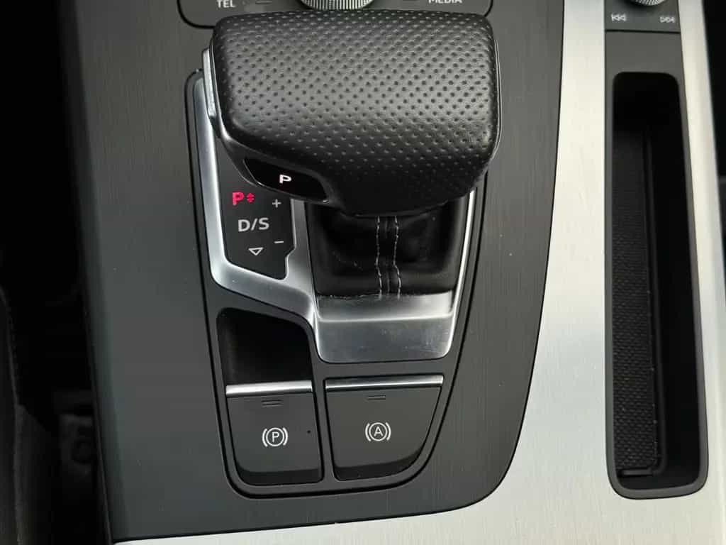 Audi Q5 40 TDI quattro S-Line Kamera AHK Sitzheizung 12/2018-photo-21