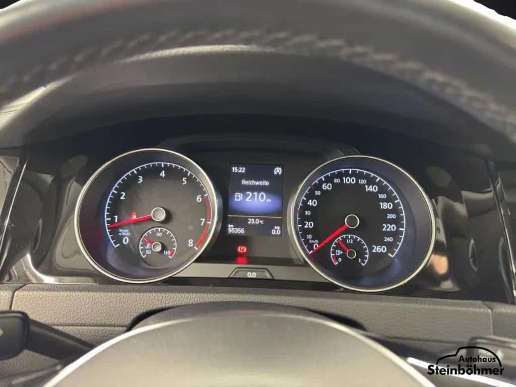 Volkswagen Golf Allstar 1.4TSI DSG AHK RearView SHZ Klima 05/2016-photo-18