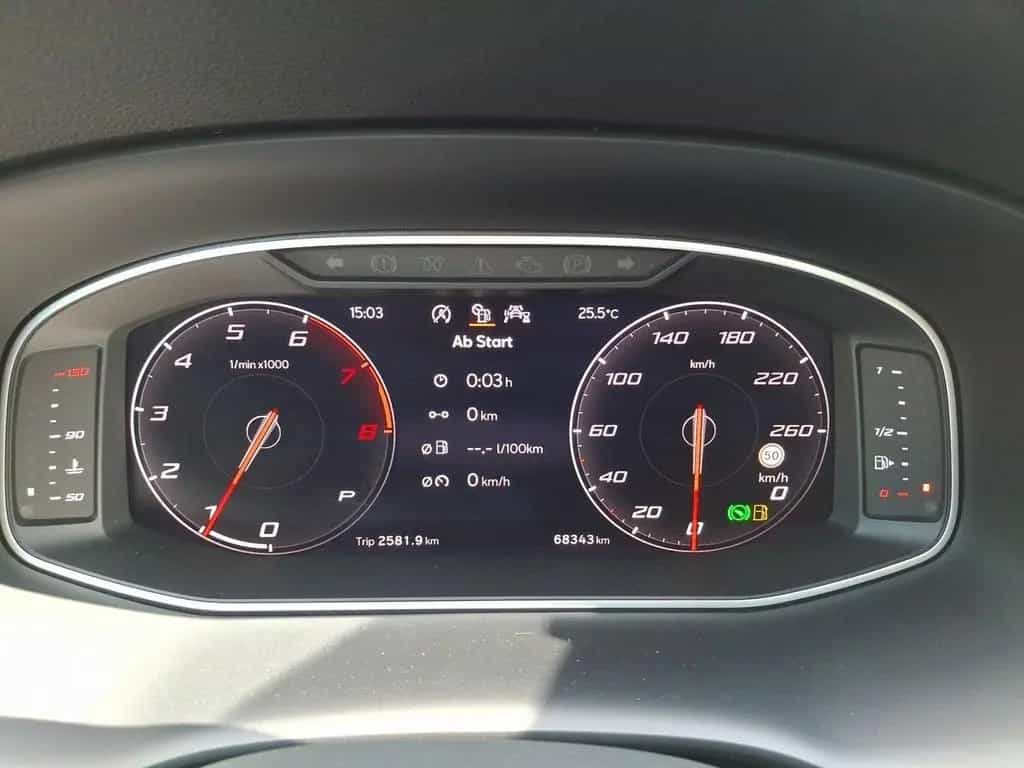 Seat Ateca 1,5 TSI DSG FR AHK SHZ Panoramadach 01/2022-photo-8