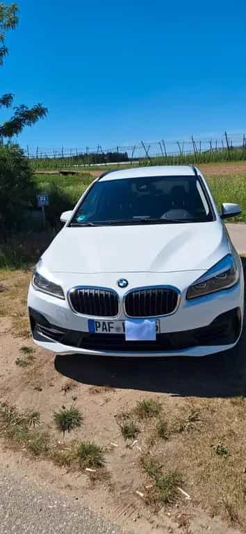 BMW 218 Gran Tourer 218 xd Allrad Grand Tourer, AHK, 7 Sitzer 04/2019-photo-1