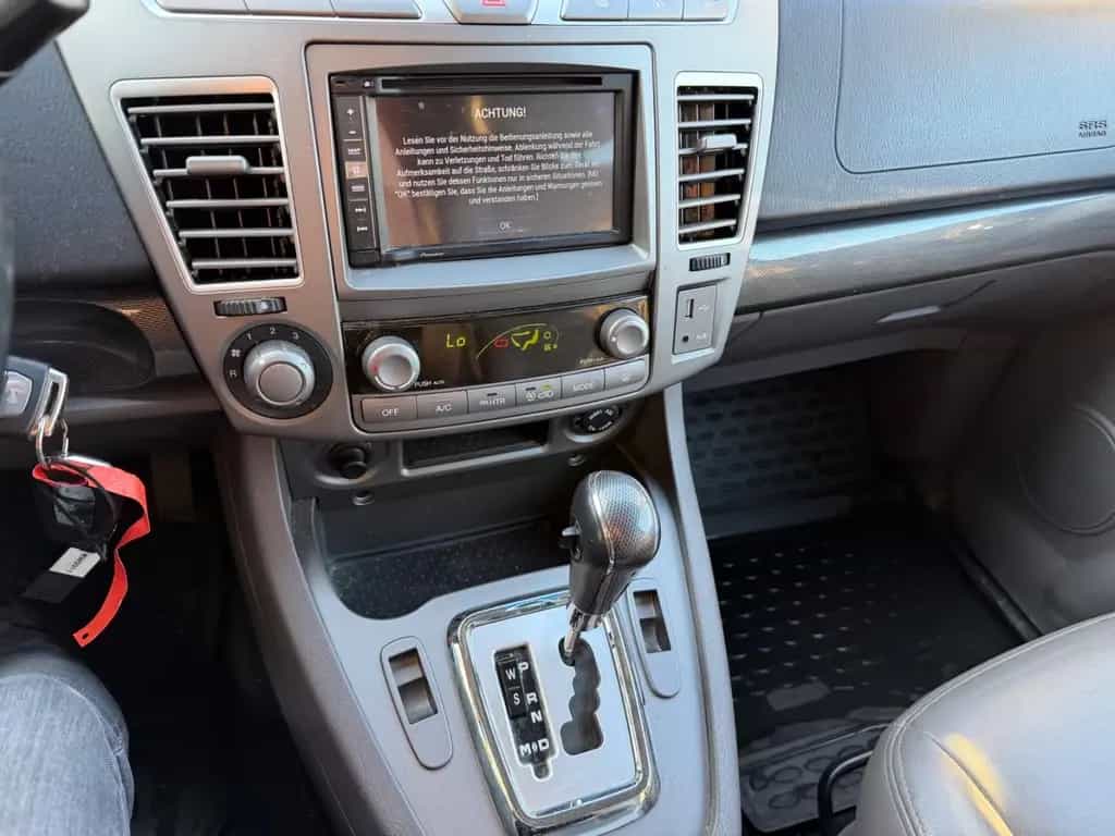 Ssangyong Rodius Quartz 4WD 07/2015-photo-13