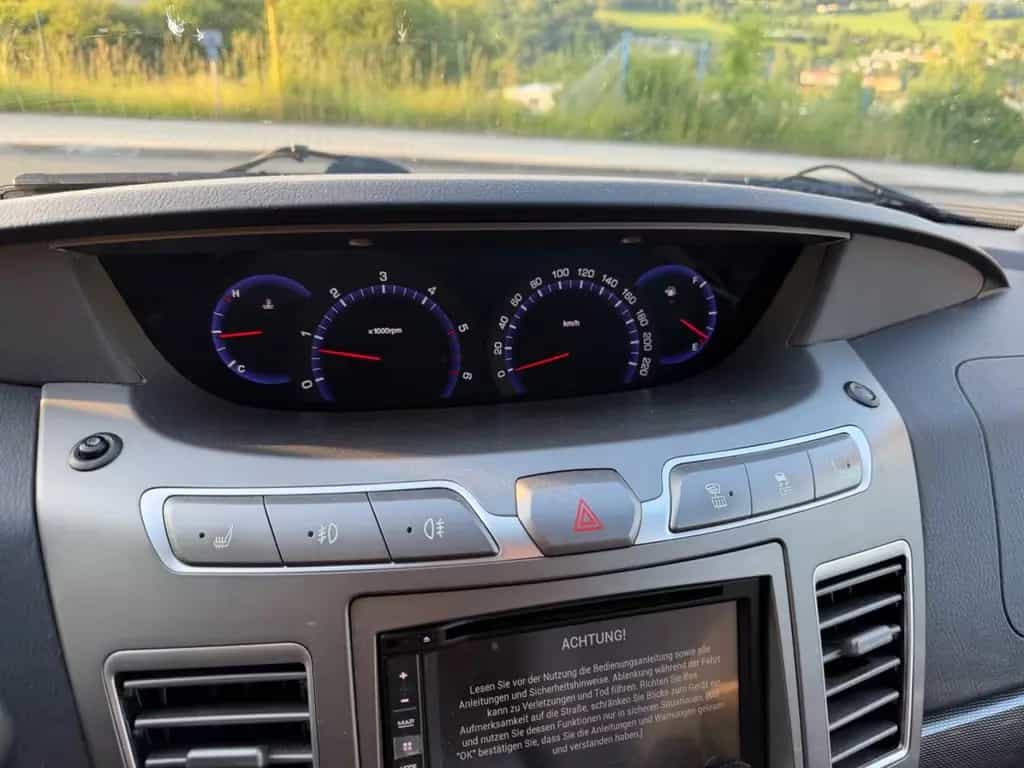 Ssangyong Rodius Quartz 4WD 07/2015-photo-15