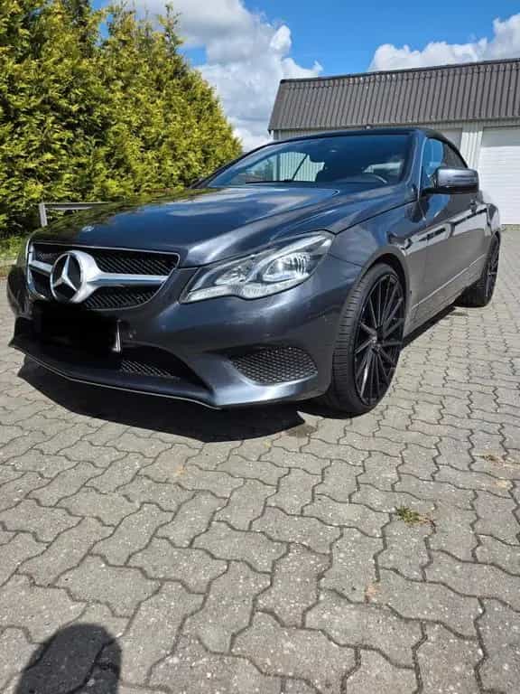 Mercedes-Benz E 250 Autom. Hingucker !! 08/2014-photo-1