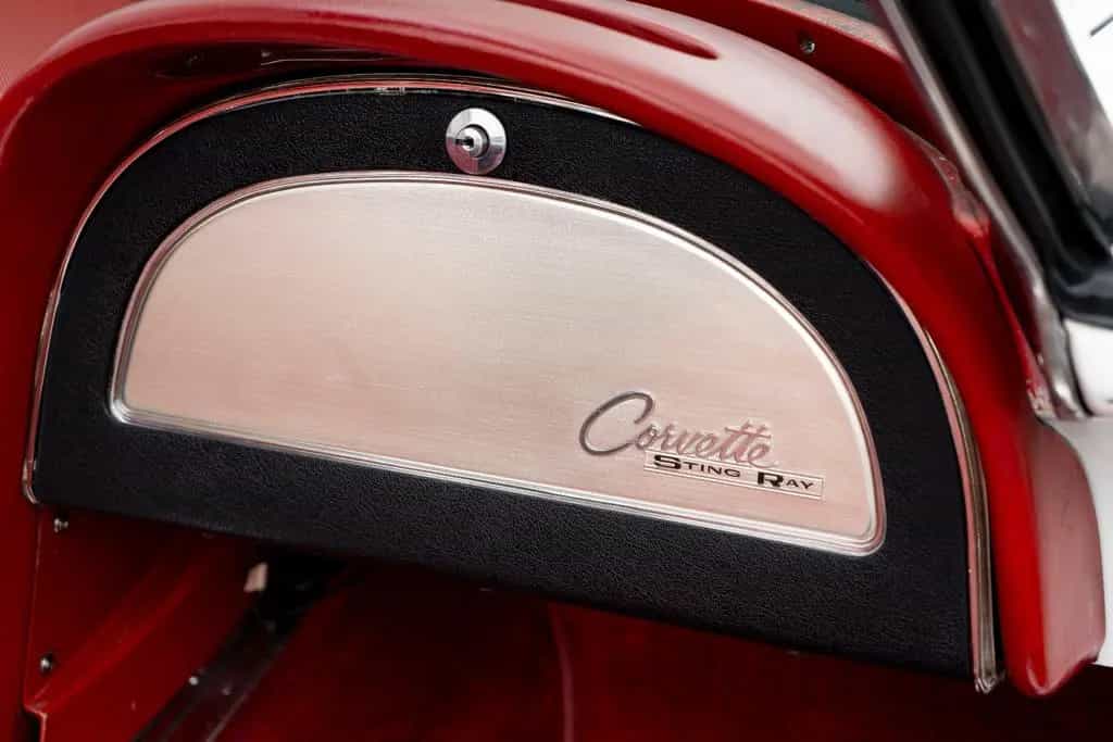 Corvette C2 327cui L76 340HP Handschalter H-Zulassung 07/1963-photo-37