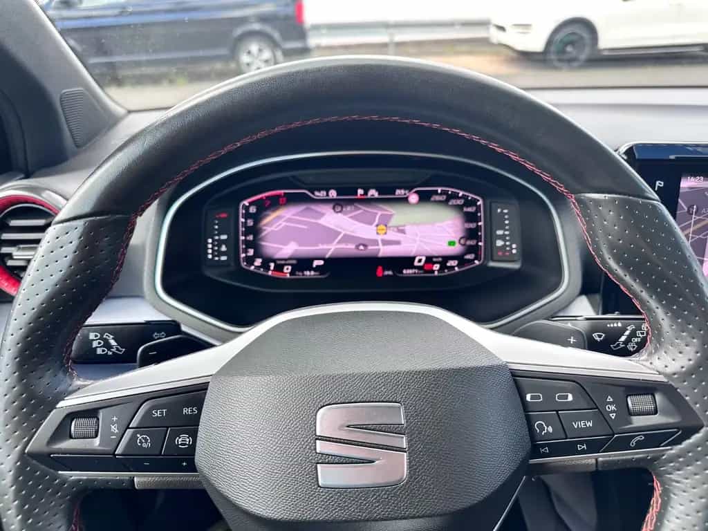 Seat Arona FR 116PS SHZ PDC KAMERA ACC DigitalCockpit 05/2024-photo-17