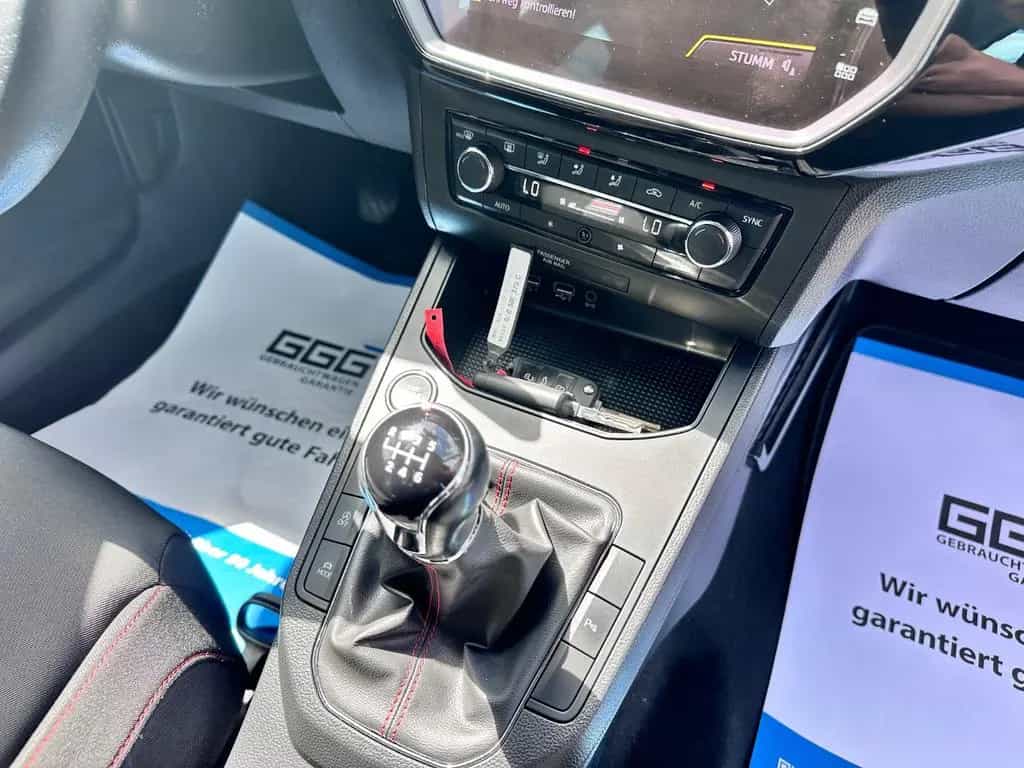 Seat Ibiza FR 116PS LED PDC KAMERA ACC CARPLAY DAB 03/2018-photo-17