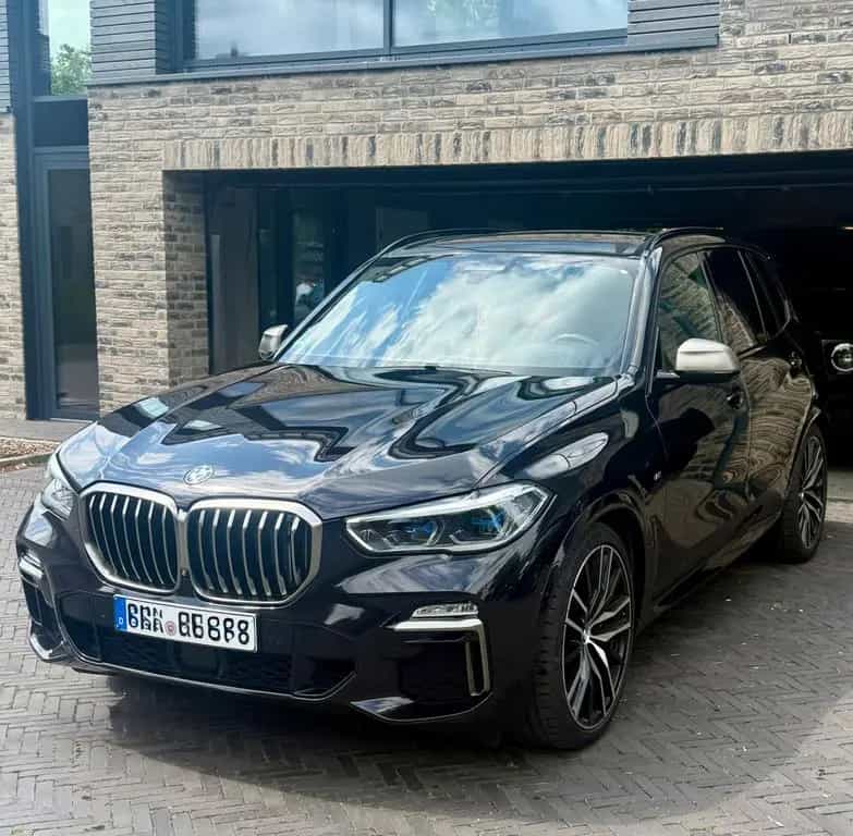 BMW X5 M50 M50d, Individual, Rubin Schwarz, Voll !! 07/2019-photo-1