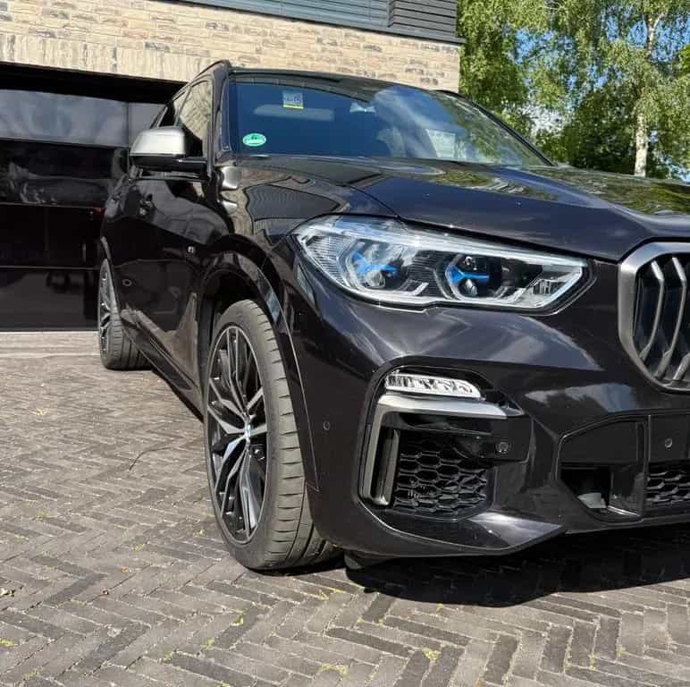 BMW X5 M50 M50d, Individual, Rubin Schwarz, Voll !! 07/2019-photo-3