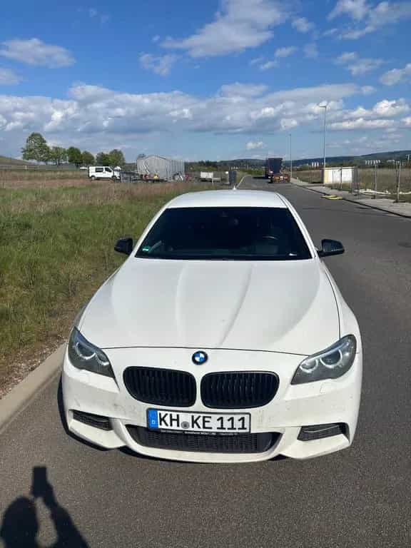 BMW M550 d xDrive Touring A M 02/2016-photo-0