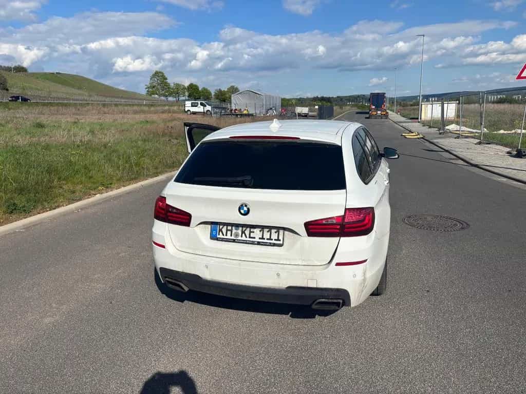 BMW M550 d xDrive Touring A M 02/2016-photo-2