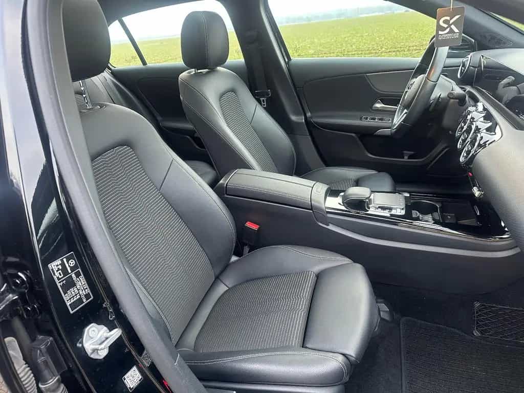 Mercedes-Benz A 200 Progressive Pano Navi Kamera LED 11/2018-photo-11