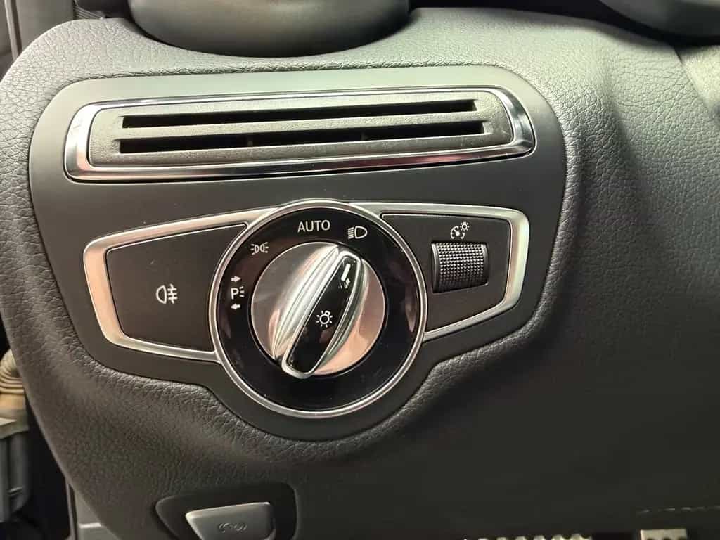 Mercedes-Benz C 200 T CGI AMG Line Automatik wenig km 05/2015-photo-16