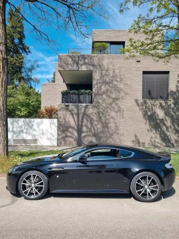 Aston Martin V8 Vantage S SP10 Onyx Black Carbon Sound Kamera 08/2015-photo-1