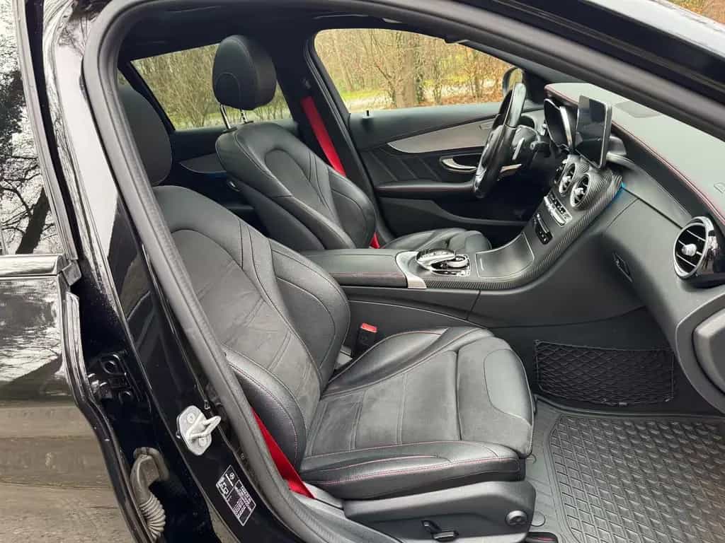 Mercedes-Benz C 43 AMG Super Optik rote Gurte Pano 08/2016-photo-11