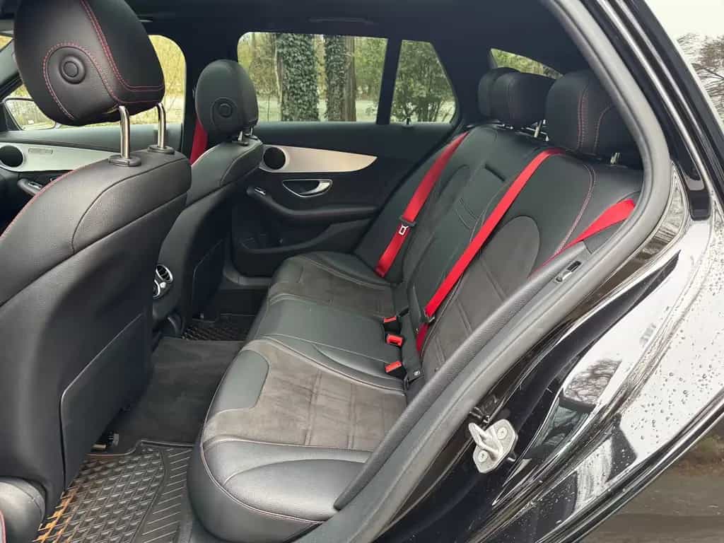 Mercedes-Benz C 43 AMG Super Optik rote Gurte Pano 08/2016-photo-12