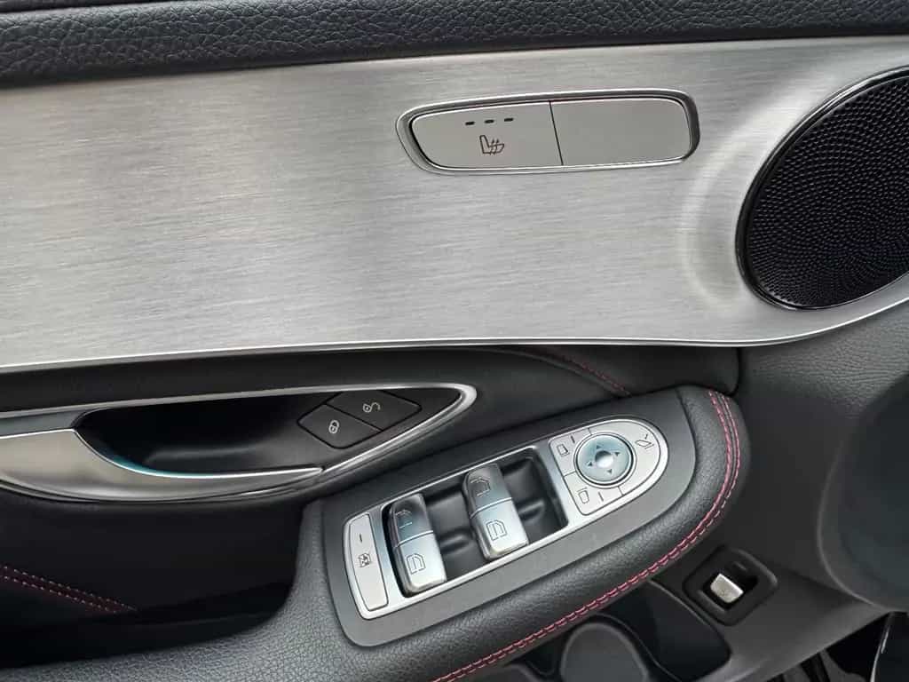 Mercedes-Benz C 43 AMG Super Optik rote Gurte Pano 08/2016-photo-16