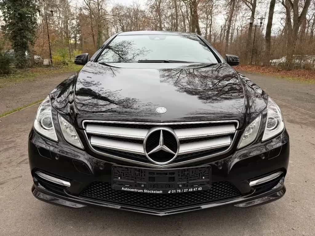 Mercedes-Benz E 350 Coupe AMG-Line Super Optik wenig km 10/2011-photo-3