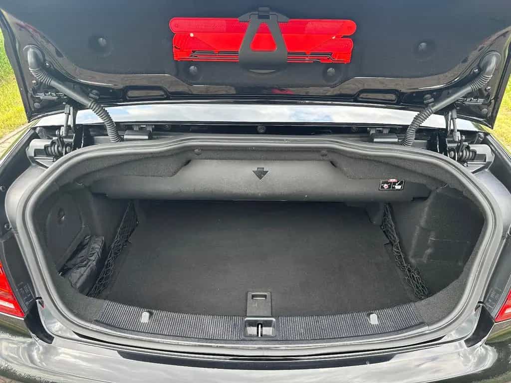 Mercedes-Benz E 250 Cabrio AMG-Line rote Gurte orig.61tkm 04/2016-photo-14