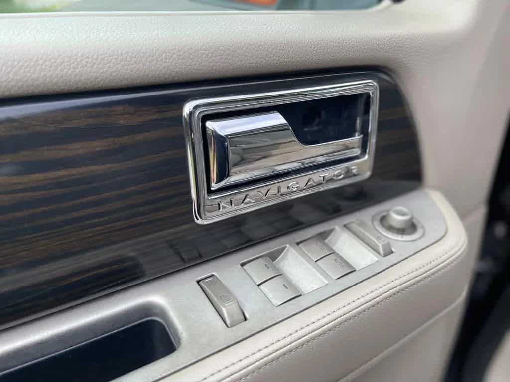 Lincoln Navigator 5,4"AUTOMATIK"KLIMA"LIMITED"7 SITZE"SDH 02/2007-photo-16