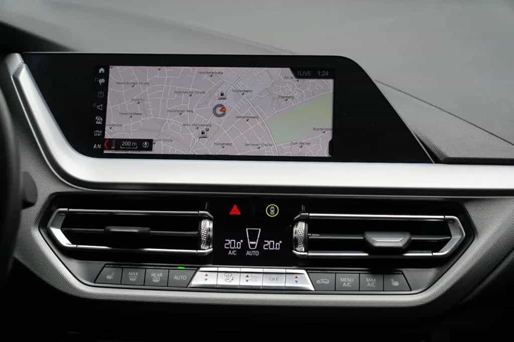 BMW 118 i M-Sport Lkrd LED *Neues Modell* Scheckheft 10/2019-photo-29