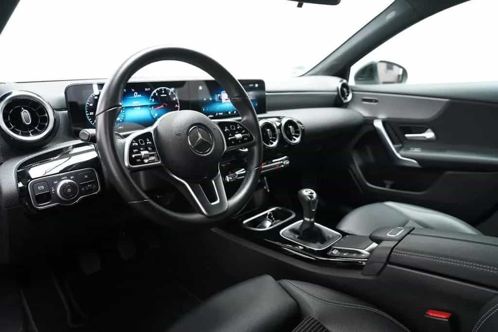 Mercedes-Benz A 180 Progressive Widescreen Kamera MBUX DAB 01/2022-photo-14