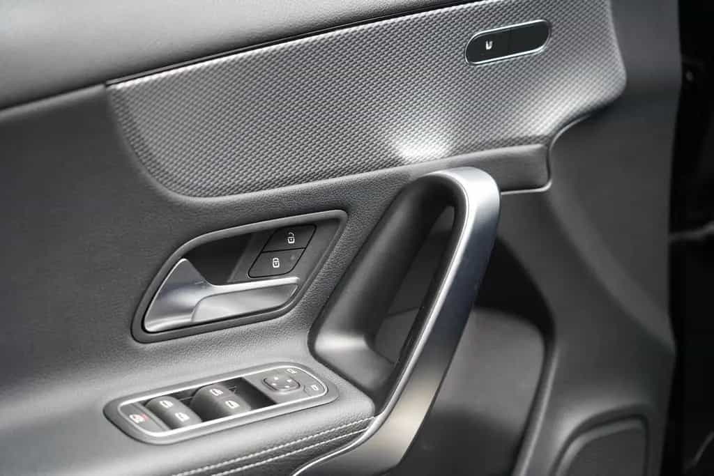 Mercedes-Benz A 180 Progressive Widescreen Kamera MBUX DAB 01/2022-photo-32