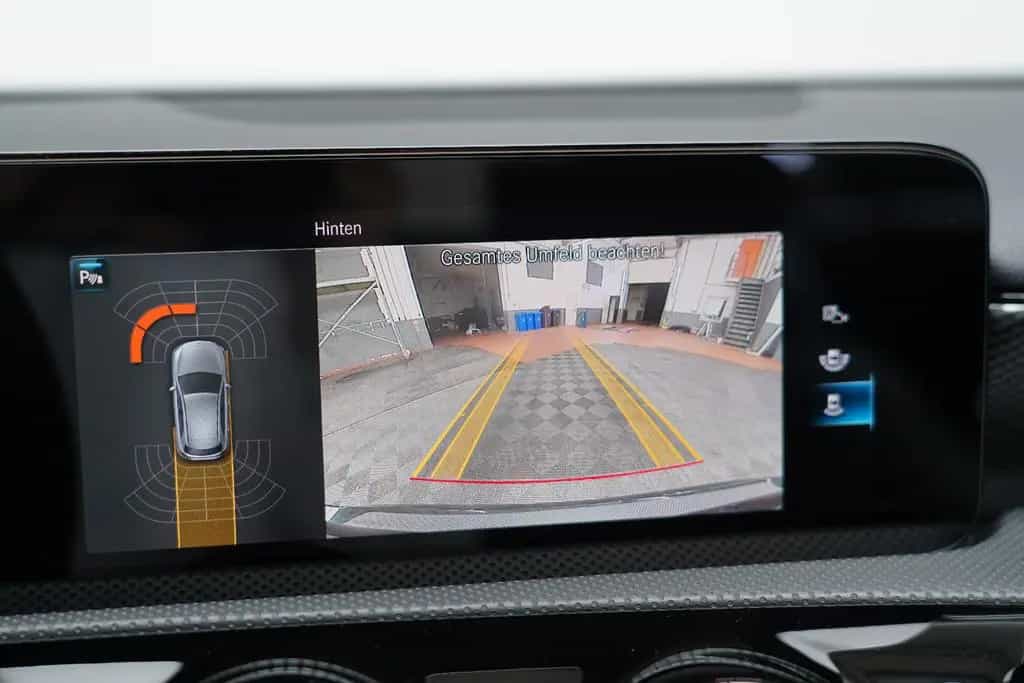 Mercedes-Benz A 180 Progressive Widescreen Kamera MBUX DAB 01/2022-photo-37